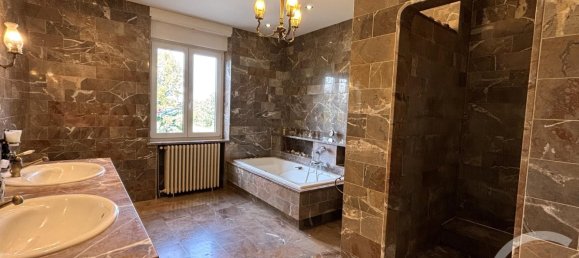 5 bedrooms House in Florange, France No. 244512 31