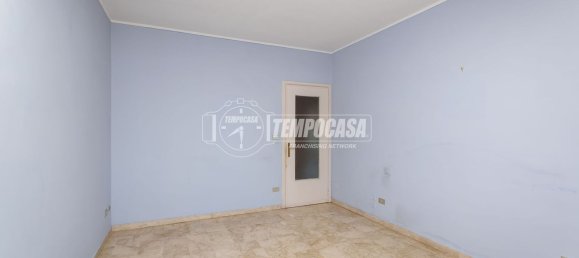 3 rooms Apartment in Poirino, Italy No. 43581 10