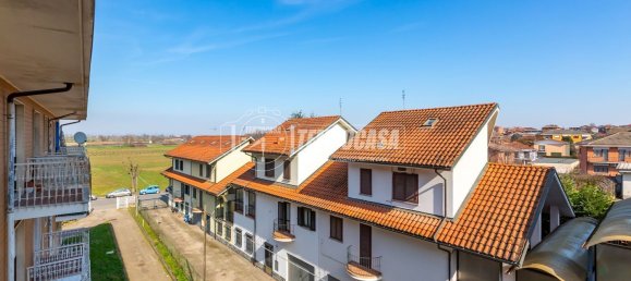 3 rooms Apartment in Poirino, Italy No. 43581 16