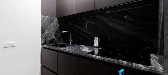 3 bedrooms Apartment in Milan, Italy No. 373168 9