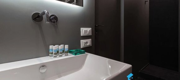 3 bedrooms Apartment in Milan, Italy No. 373168 15