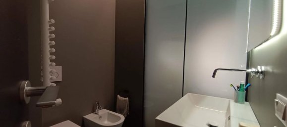 3 bedrooms Apartment in Milan, Italy No. 373168 19