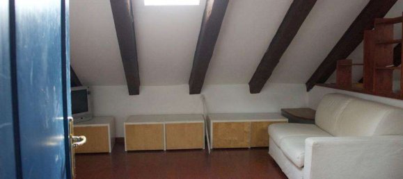 1 chambre Appartement à Trieste, Italy No. 325411 3