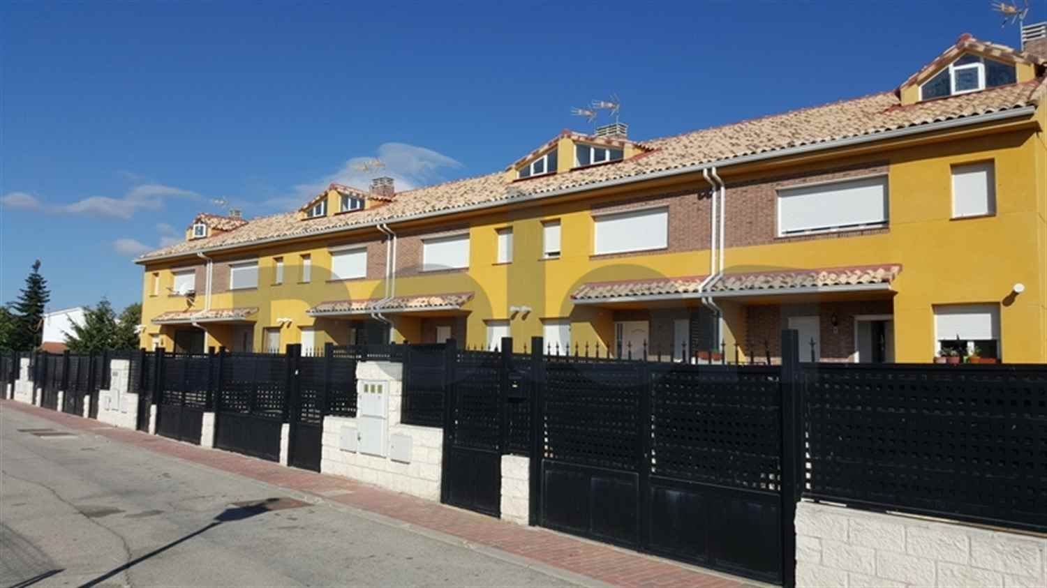 Casa T4 em Pedrezuela, Spain N.º 173790