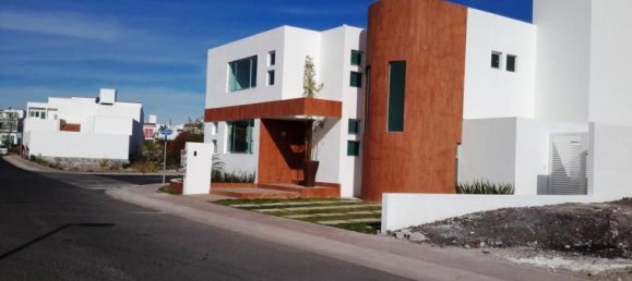 Casa de 3 dormitorios en Querétaro, Mexico No. 161276 2