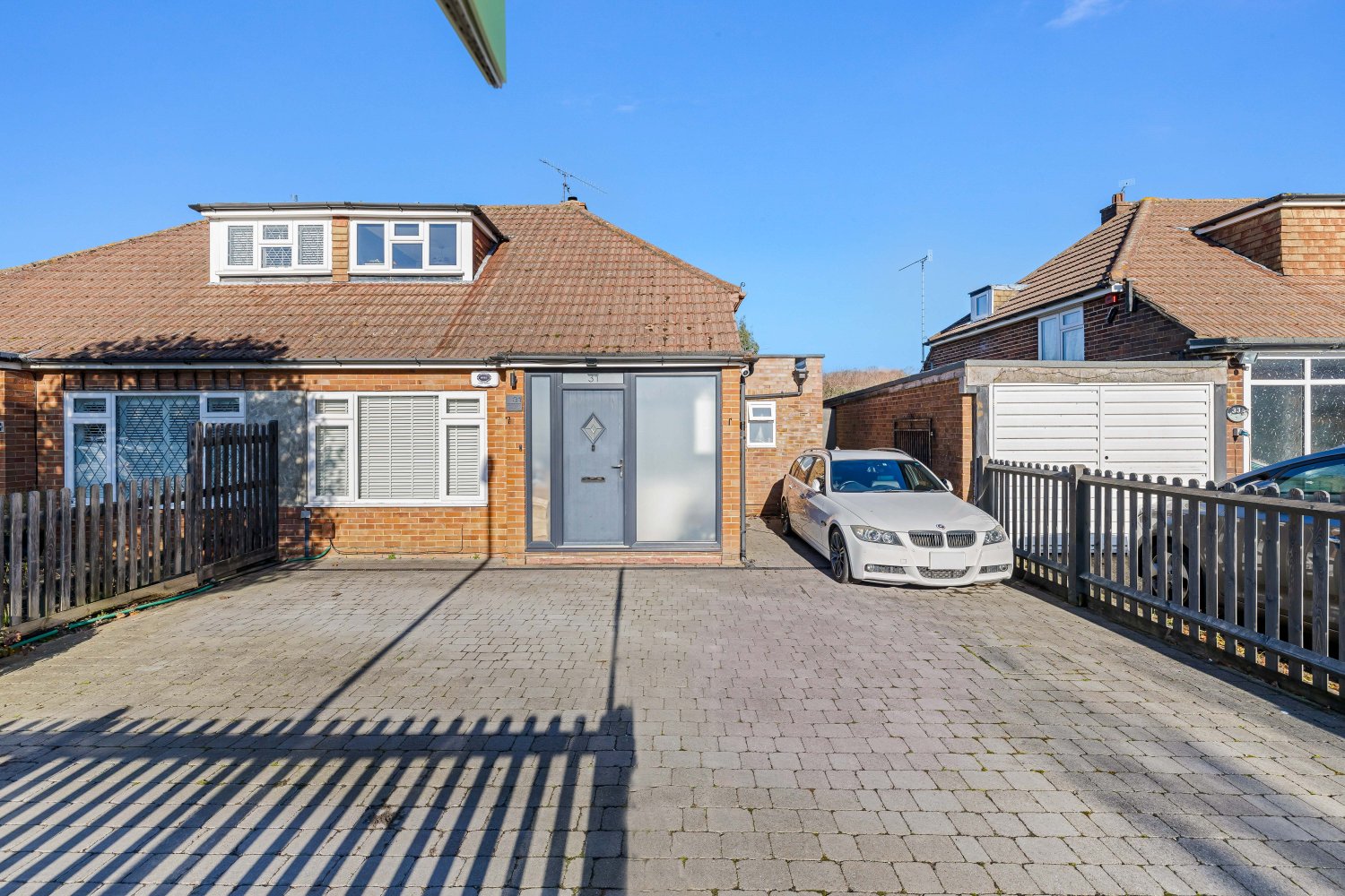 3 Schlafzimmer Haus in Horley, United Kingdom, Nr. 1039