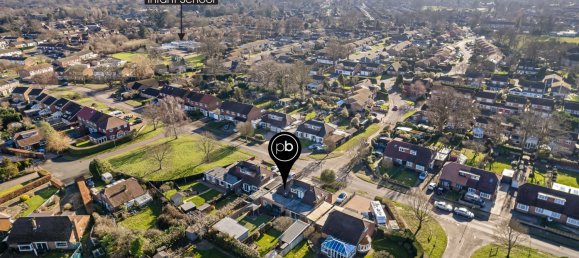 3 Schlafzimmer Haus in Horley, United Kingdom, Nr. 1039 48