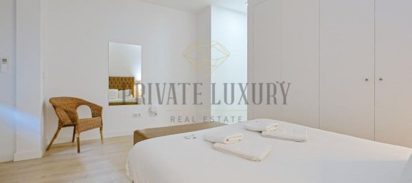 3 bedrooms Apartment in Lisbon, Portugal No. 10381 8