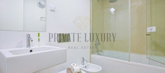 3 bedrooms Apartment in Lisbon, Portugal No. 10381 11