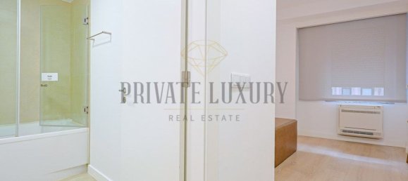 3 bedrooms Apartment in Lisbon, Portugal No. 10381 9