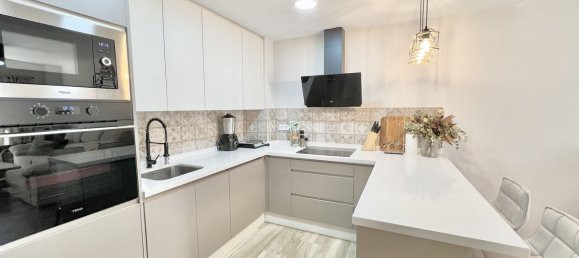 2 bedrooms Apartment in Fuengirola, Spain No. 34488 5