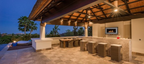 6 bedrooms Villa in Marbella, Spain No. 23002 28