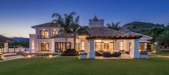 6 bedrooms Villa in Marbella, Spain No. 23002 29