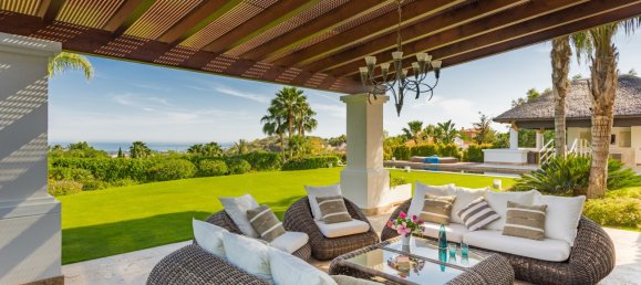 6 bedrooms Villa in Marbella, Spain No. 23002 2