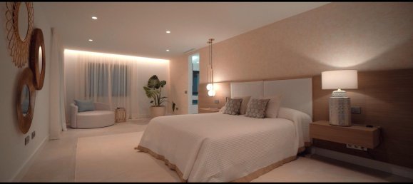 5 bedrooms Villa in Marbella, Spain No. 19596 18