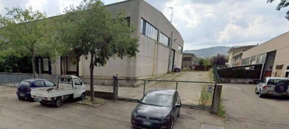 1-salle Entrepôt à Borgo Val di Taro, Italy No. 294136 7