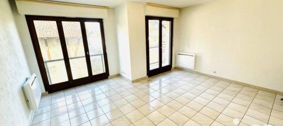 2 chambres Appartement à Hirsingue, France No. 47044 2