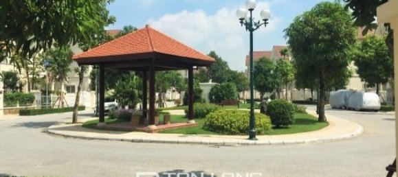 3 bedrooms Villa in Long Bien, Vietnam No. 3328 5