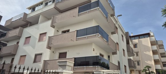 4 chambres Appartement à Trani, Italy No. 381347 6