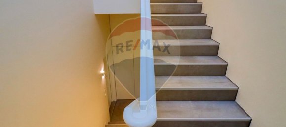 9 bedrooms Building in Porto, Portugal No. 54519 4