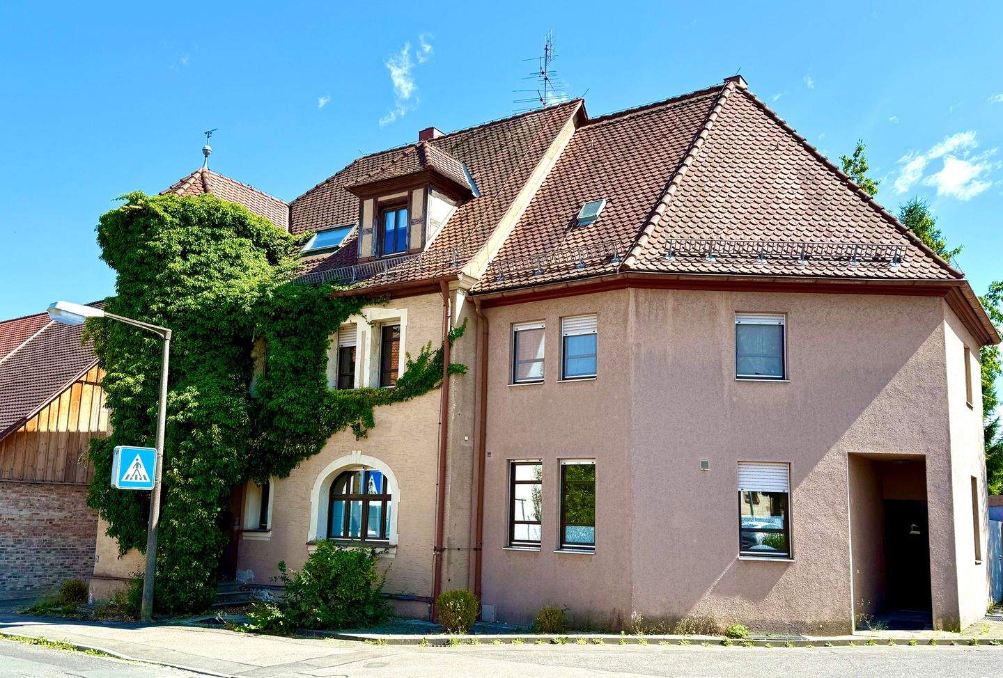 Casa de 14 habitaciónes en Nurnberger Land, Germany No. 349298