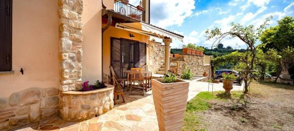 4 غرف نوم فيلا في Lanuvio, Italy رقم 137758 26