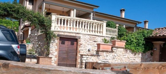 4 غرف نوم فيلا في Lanuvio, Italy رقم 137758 38