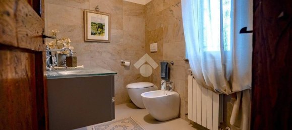 4 غرف نوم فيلا في Lanuvio, Italy رقم 137758 16