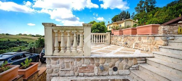 4 غرف نوم فيلا في Lanuvio, Italy رقم 137758 31