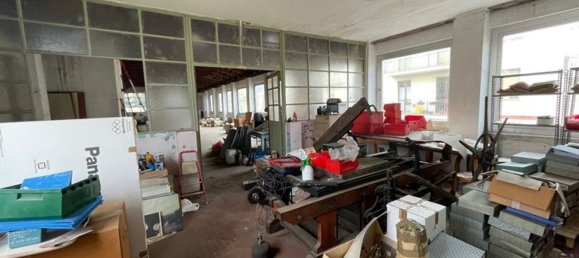 900m² Warehouse in Biella, Italy No. 81042 7