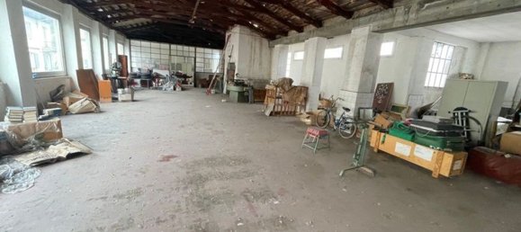 900m² Warehouse in Biella, Italy No. 81042 3