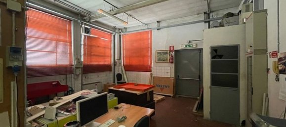 900m² Warehouse in Biella, Italy No. 81042 9