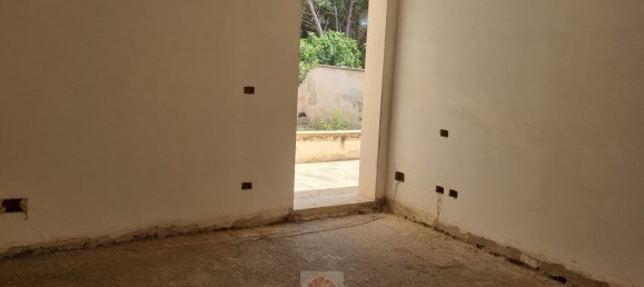 5-salle Maison à Lequile, Italy No. 233030 8