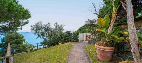 5 rooms Apartment in Arenzano, Italy No. 35968 24