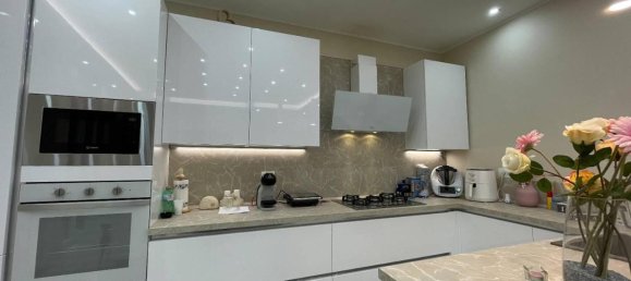 Apartamento de 3 divisões em Lodi, Italy N.º 242019 9