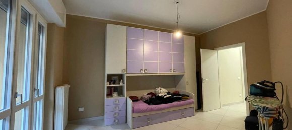 Apartamento de 3 divisões em Lodi, Italy N.º 242019 17