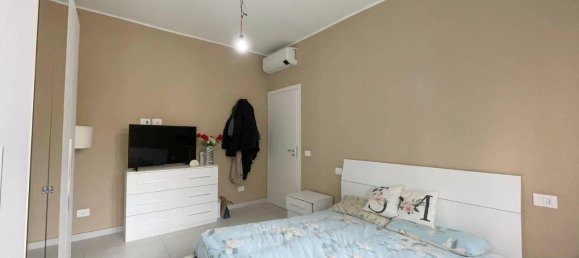 Apartamento de 3 divisões em Lodi, Italy N.º 242019 14