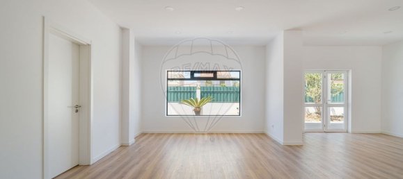 9 bedrooms House in Seixal, Portugal No. 174706 6