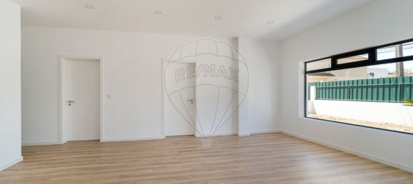 9 bedrooms House in Seixal, Portugal No. 174706 8