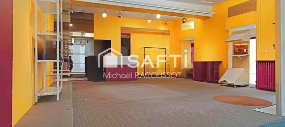 3 bedrooms Building in Luzy, France No. 96808 10