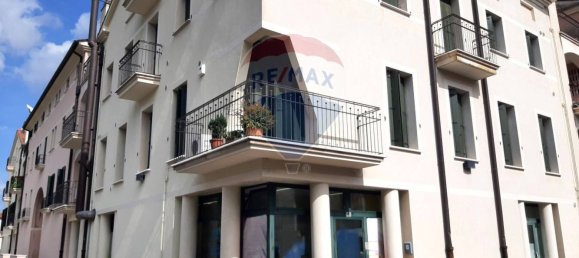 2 rooms Commercial property in Cornuda, Italy No. 292990 5