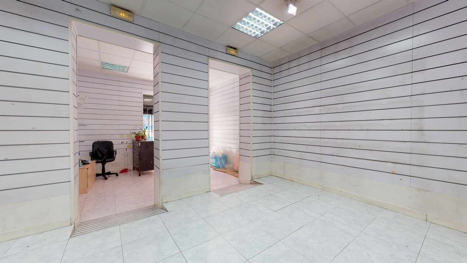 Propiedad comercial en Madrid, Spain 90 m² No. 65239