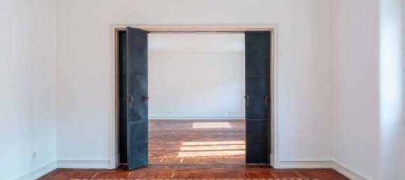 4 bedrooms Apartment in Lisbon, Portugal No. 90109 6