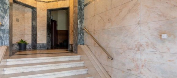 4 bedrooms Apartment in Lisbon, Portugal No. 90109 2