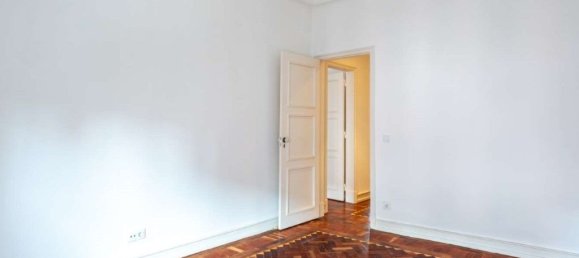 4 bedrooms Apartment in Lisbon, Portugal No. 90109 18