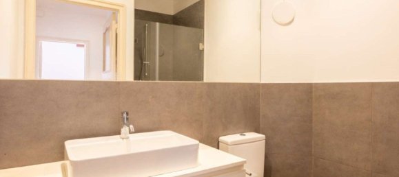 4 bedrooms Apartment in Lisbon, Portugal No. 90109 23