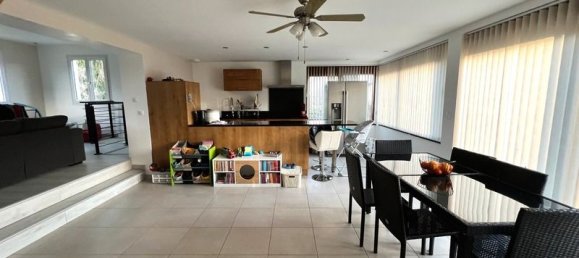 3 bedrooms House in Maintenon, France No. 234559 3