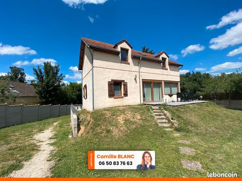 3 bedrooms House in Maintenon, France No. 234559