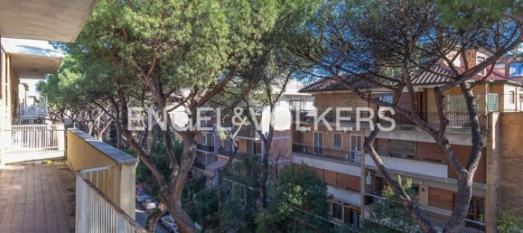 5 rooms Penthouse in Rome, Italy No. 136014 18