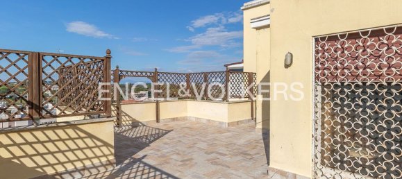 5 rooms Penthouse in Rome, Italy No. 136014 2